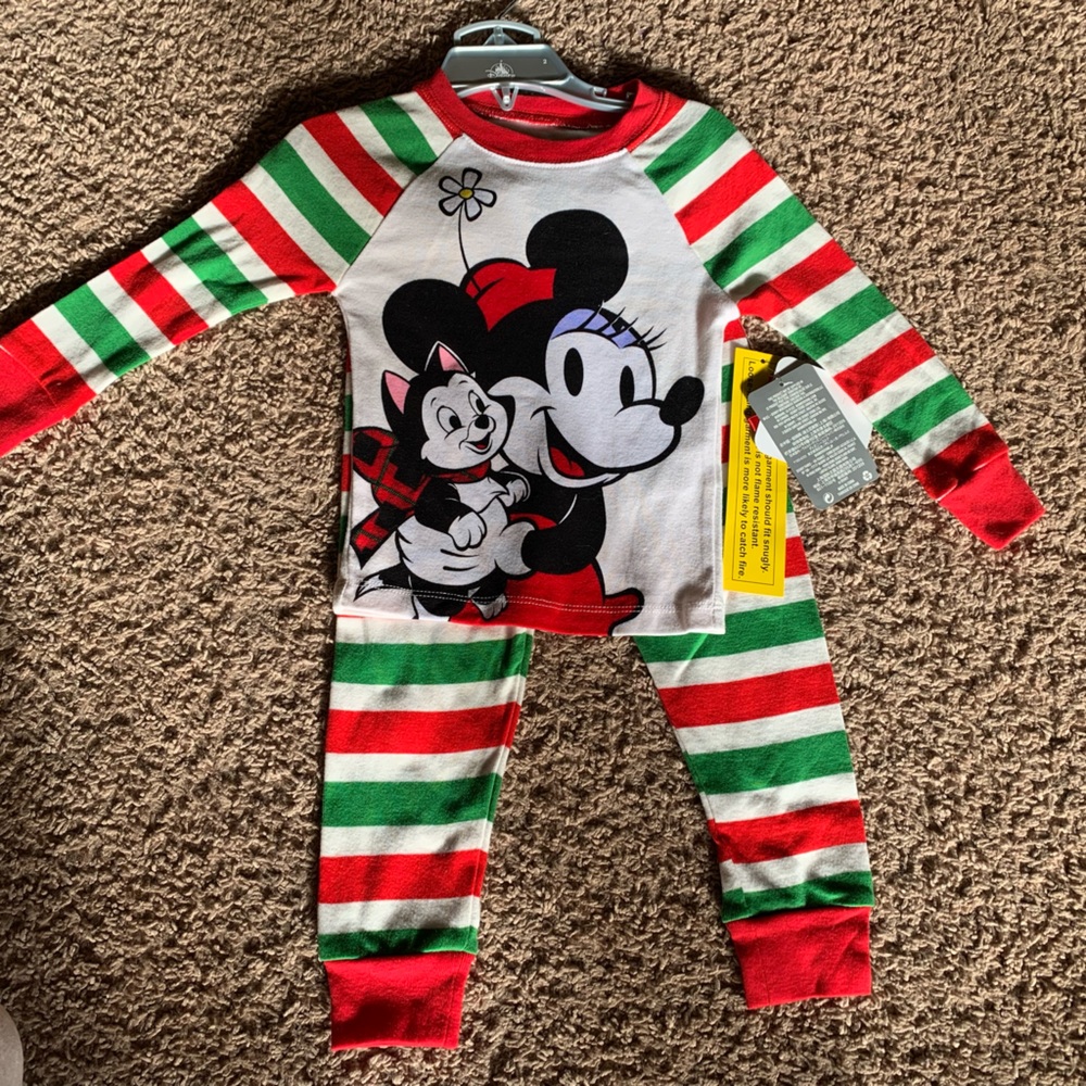 Disney Minnie & Figaro 2T toddler 2 pc Christmas pajamas